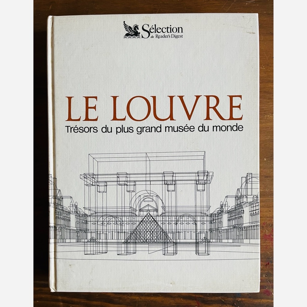 📚🖼️ Le Louvre Museum 1994 Hardback Coffee Table Book with Color Photographs📚🖼️